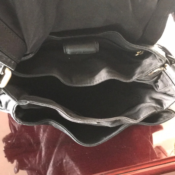 Givenchy black leather shoulder bag with gold hardware vintage boho chic - Picture 5 of 6